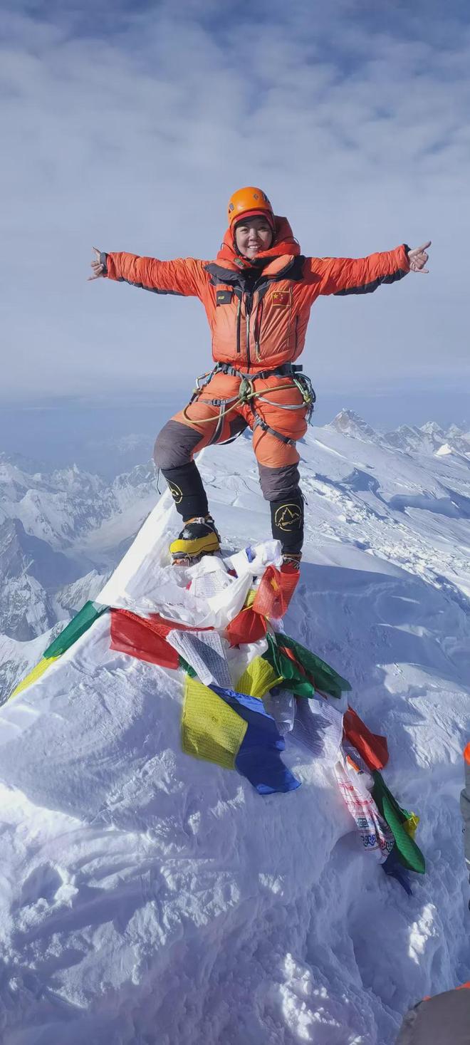 九游体育注册-西藏登山队成功登顶K2，创造历史