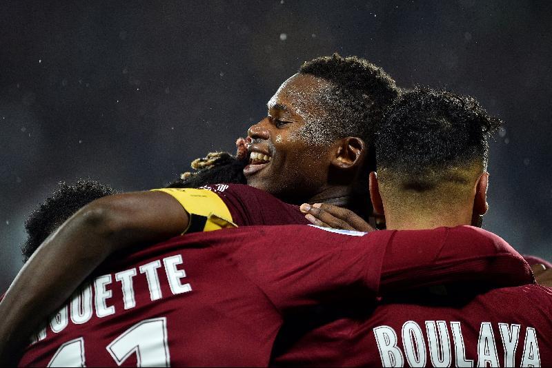 巴黎与南特之战再现火爆场面