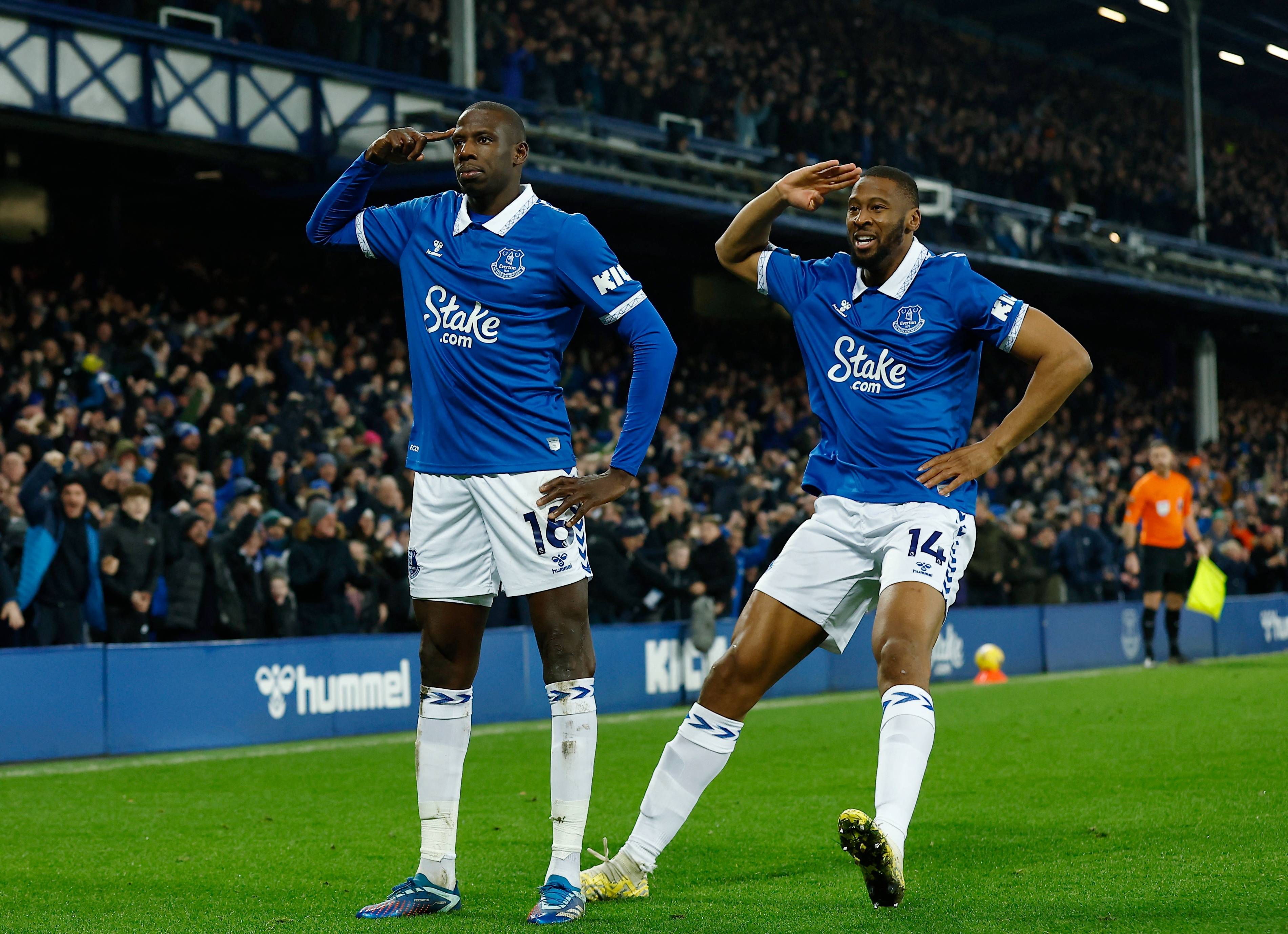 关于球迷文化对比：英超最狂热？意甲最极端？的信息