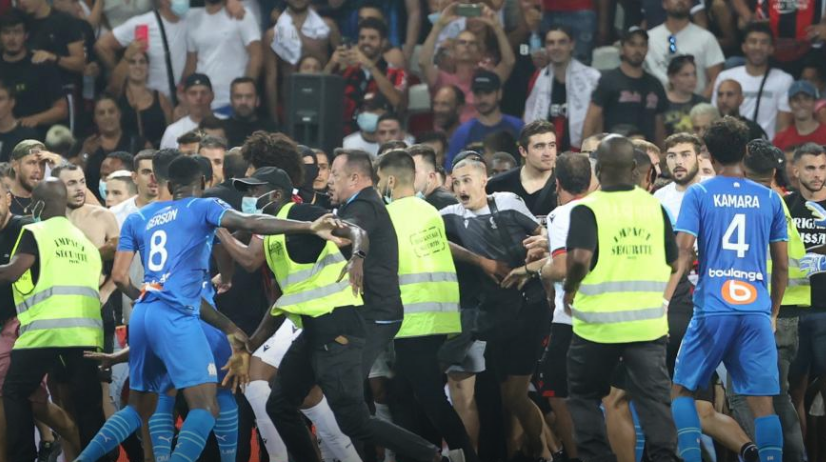 九游体育网址-某地球迷冲突事件：安保不力致比赛中断的简单介绍