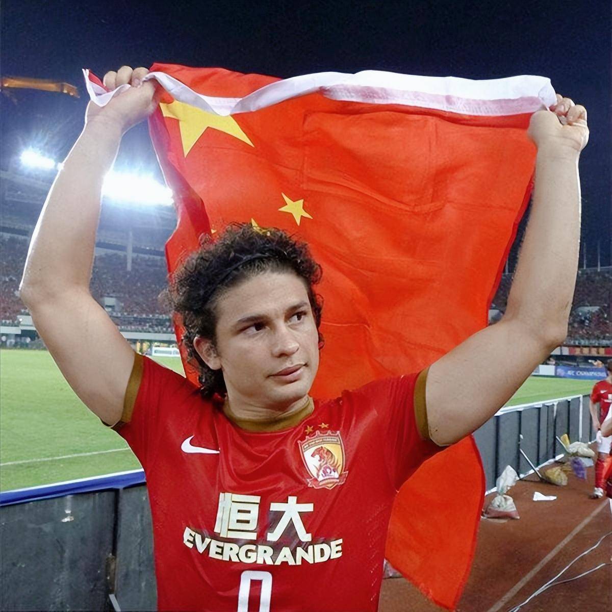 艾克森中超百球!归化前锋创历史的简单介绍 艾克森中超百球!归化前锋创历史的简单介绍